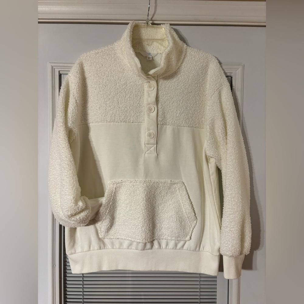 Time and Tru Cream Sherpa Pullover